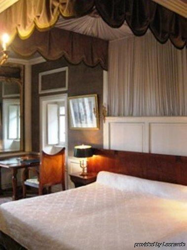 Hotel Chateau Du Val Hillion Room photo